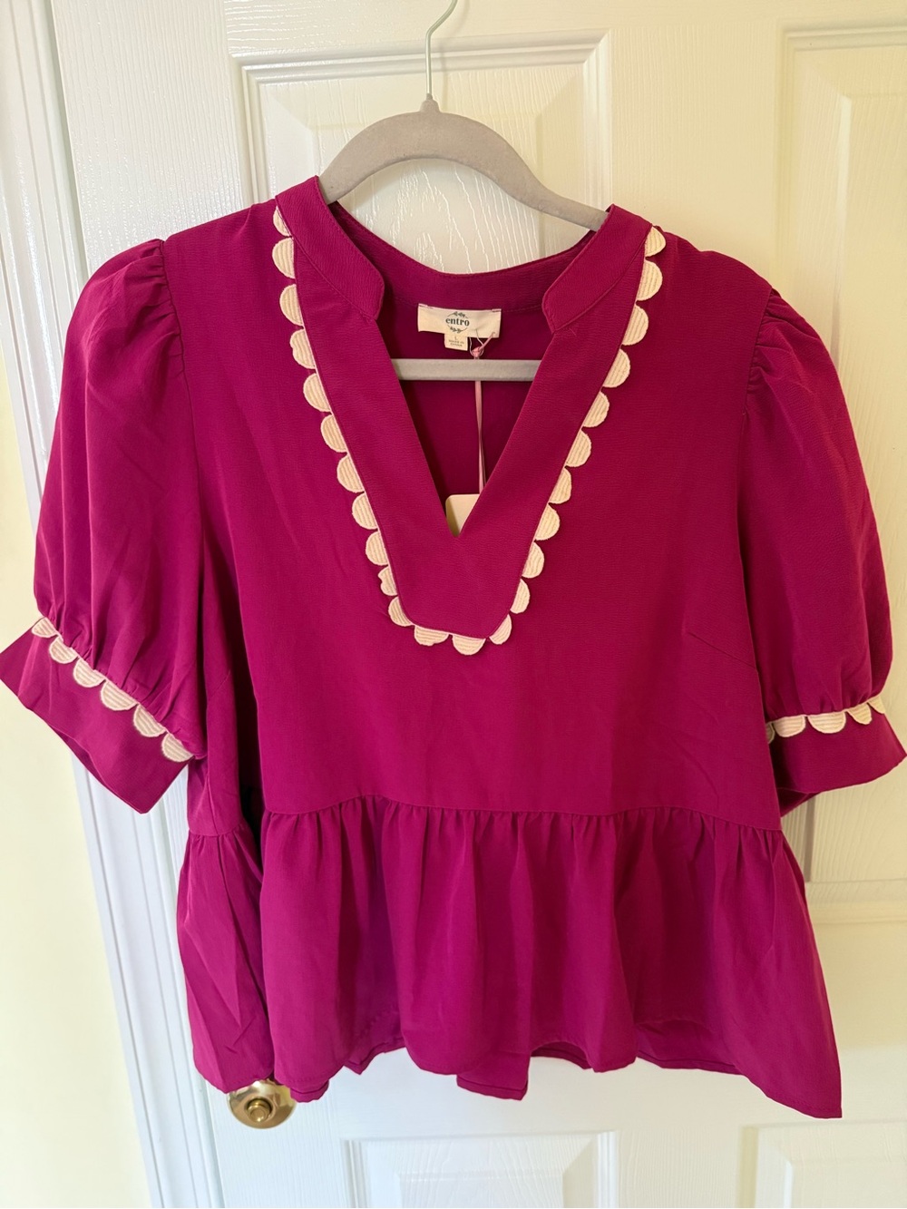 entro Magenta Peplum Blouse with Cream Scallop Trim